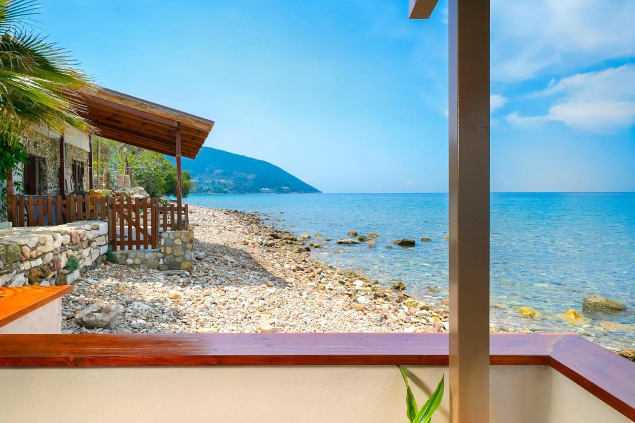 Villa To Kyma - Seafront House Skála Kallirákhis Esterno foto